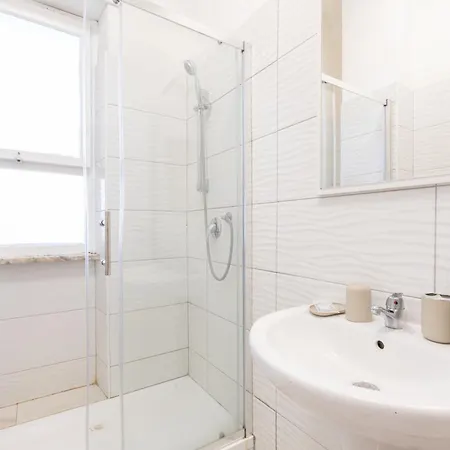 Leonardo Da Vinci フィウミチーノ